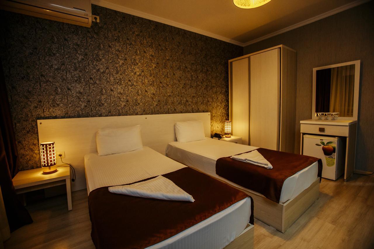 Batus Otel Batum Dış mekan fotoğraf
