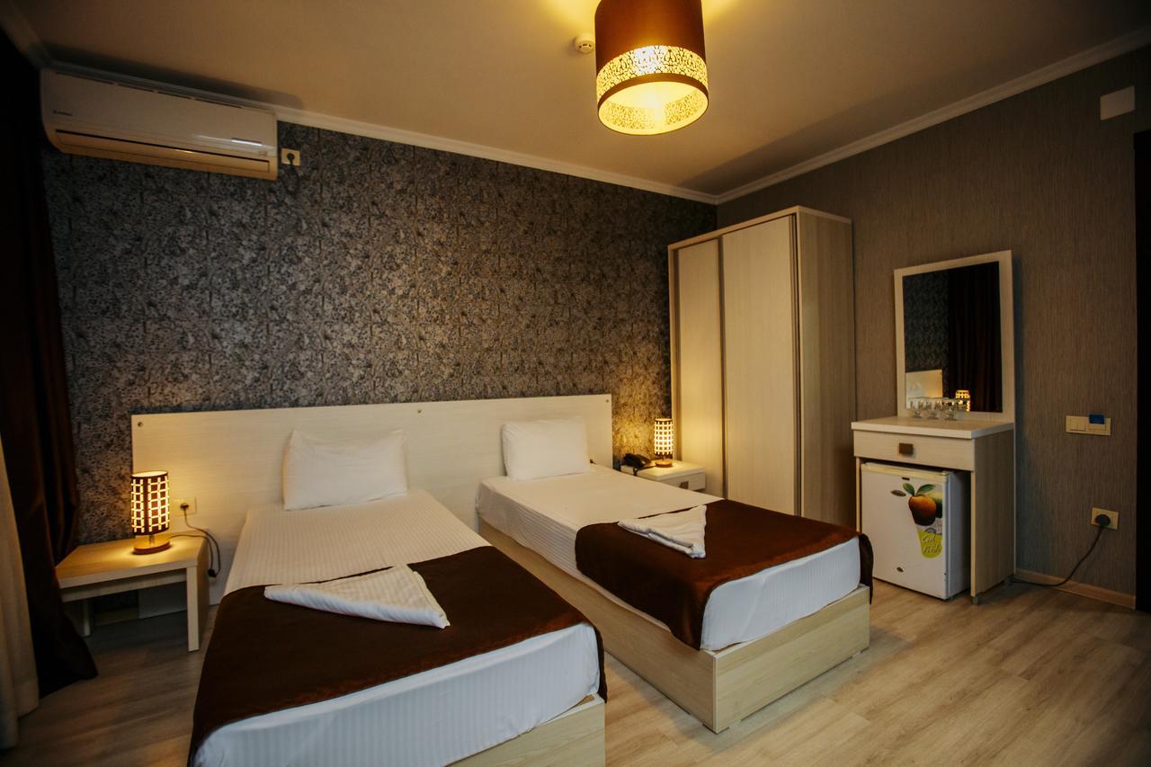 Batus Otel Batum Dış mekan fotoğraf