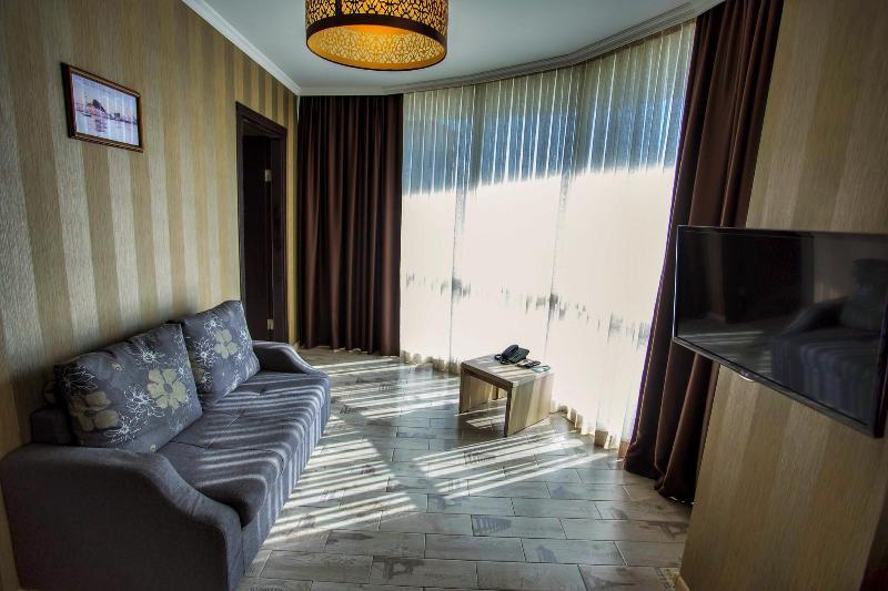 Batus Otel Batum Dış mekan fotoğraf